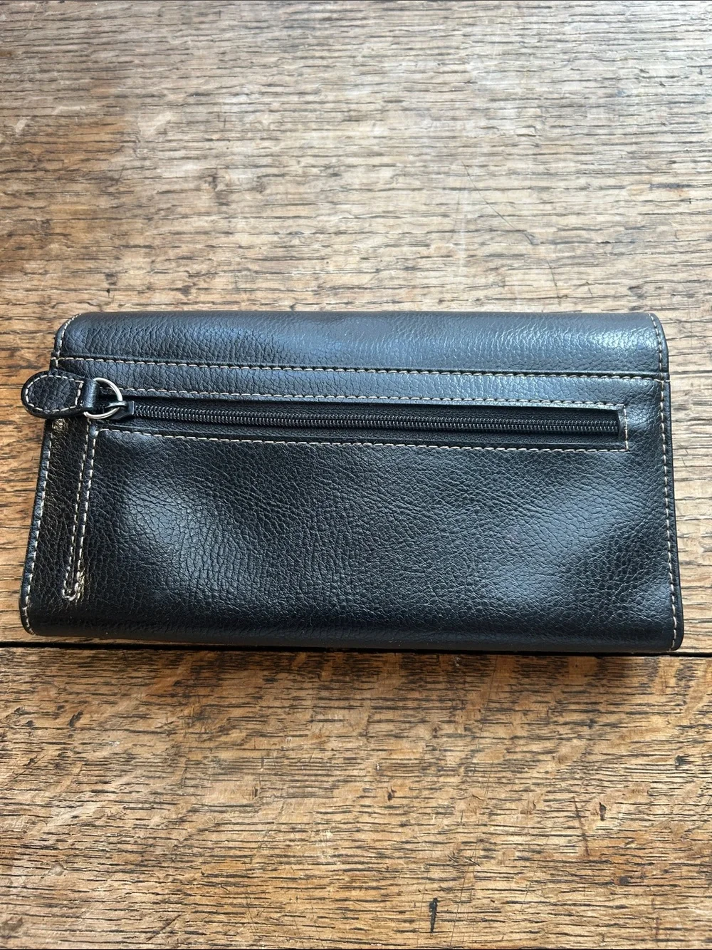 Vintage 90’s Liz Claiborne Black Pebble Leather Book Wallet with Silver Hardware